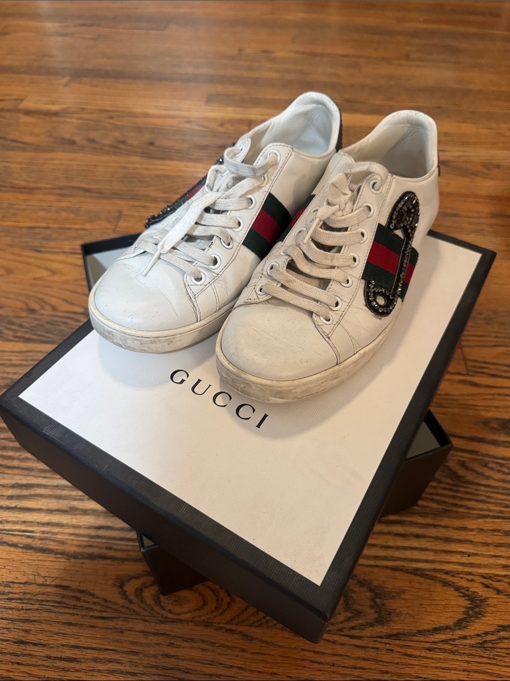 Gucci Womens White Leather Sneakers with Signature Web Stripe Size 37